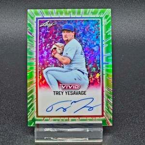 2025 Trey Yesavage 2/8 Green Laser Refractor Auto Toronto Blue Jays Top Prospect